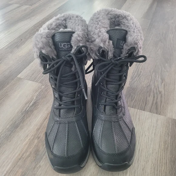 Ugg Adirondack III Boots Size 8.5 - Picture 3 of 11